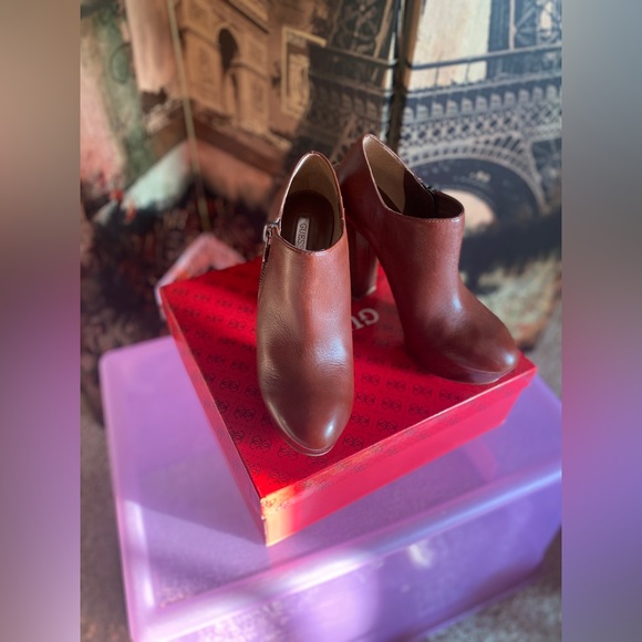 GUESS Paprika Brown Leather Platform Booties | Size 8.5 M (New) - Picture 8 of 8